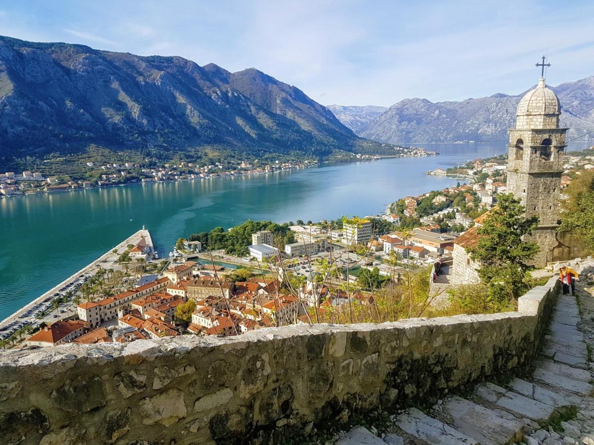 La Dolce Vita Apartment Kotor Exterior photo